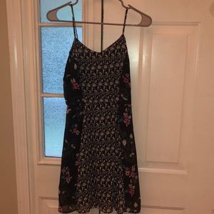 Adorable Xhiliration dress mini black floral abstract lined. back rouching